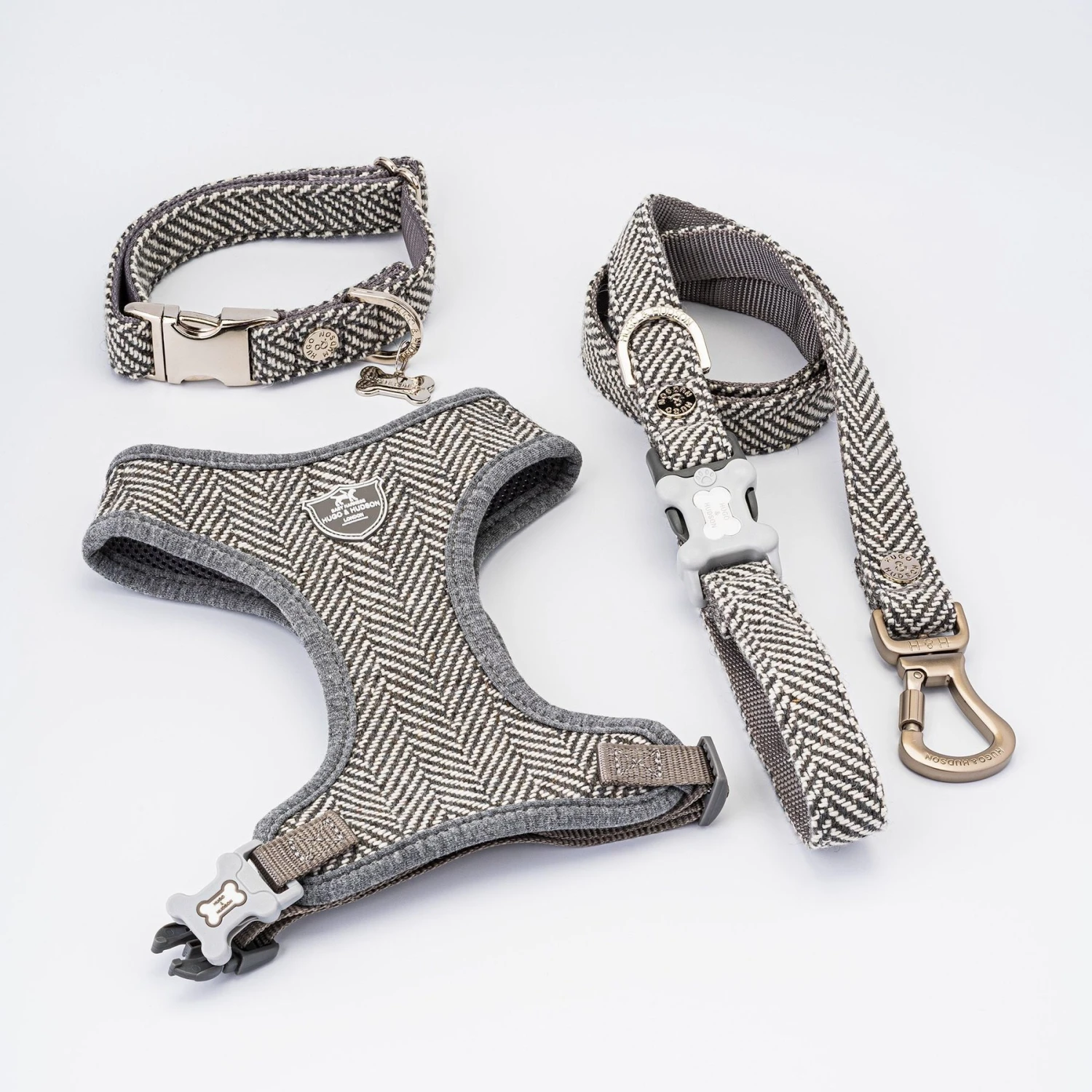 HUGO & HUDSON Herringbone Tweed Dog Harness 9 HUGO & HUDSON Herringbone Tweed Dog Harness - Image 7