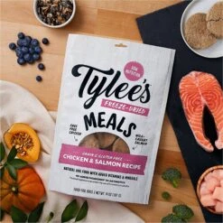 Tylee's Freeze-Dried Meals For Dogs, Chicken & Salmon Recipe -Blue Buffalo Shop 223077 PT2. AC SS1800 V1595088363